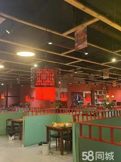 (转让)购物中心门面转让，因有其他生意无法顾及此店，寻找有缘人